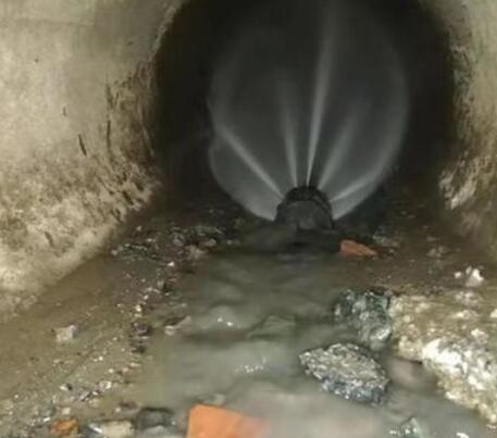 东澳镇市政管道清淤