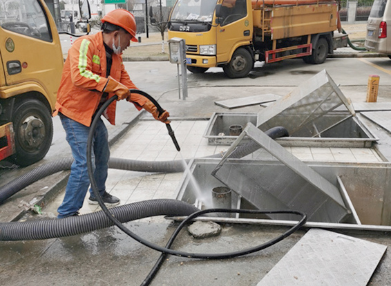 东澳镇隔油池清理